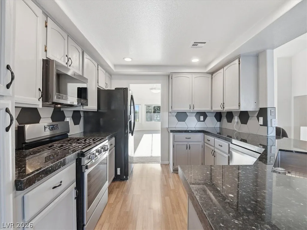 924 Sitting Bull, Henderson, NV 89014