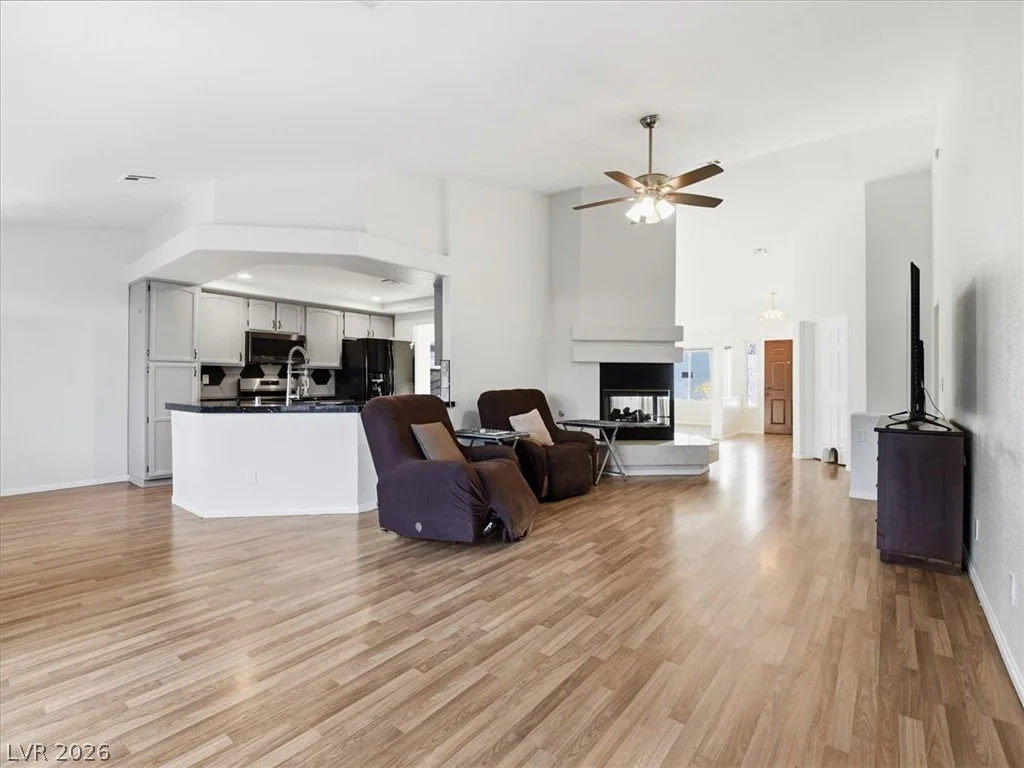 924 Sitting Bull, Henderson, NV 89014