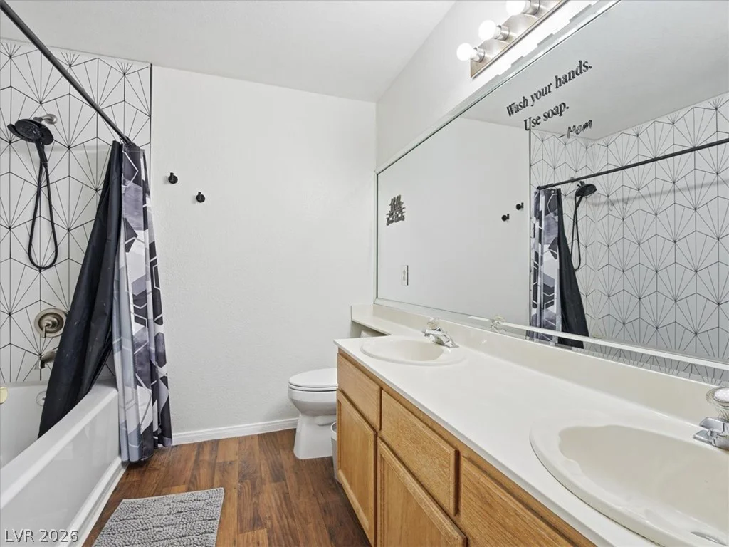924 Sitting Bull, Henderson, NV 89014