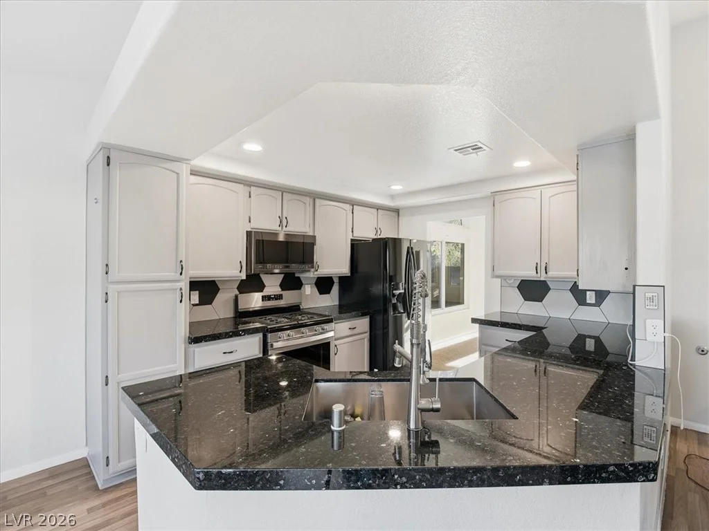 924 Sitting Bull, Henderson, NV 89014