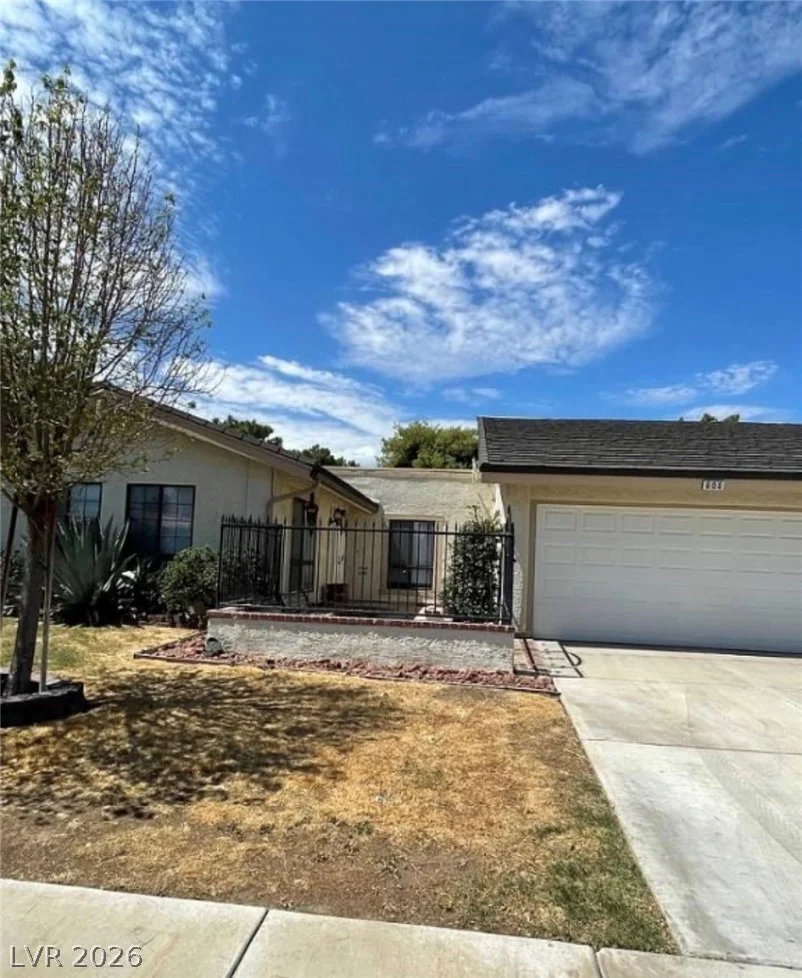 600 Woodmount, Las Vegas, NV 89107