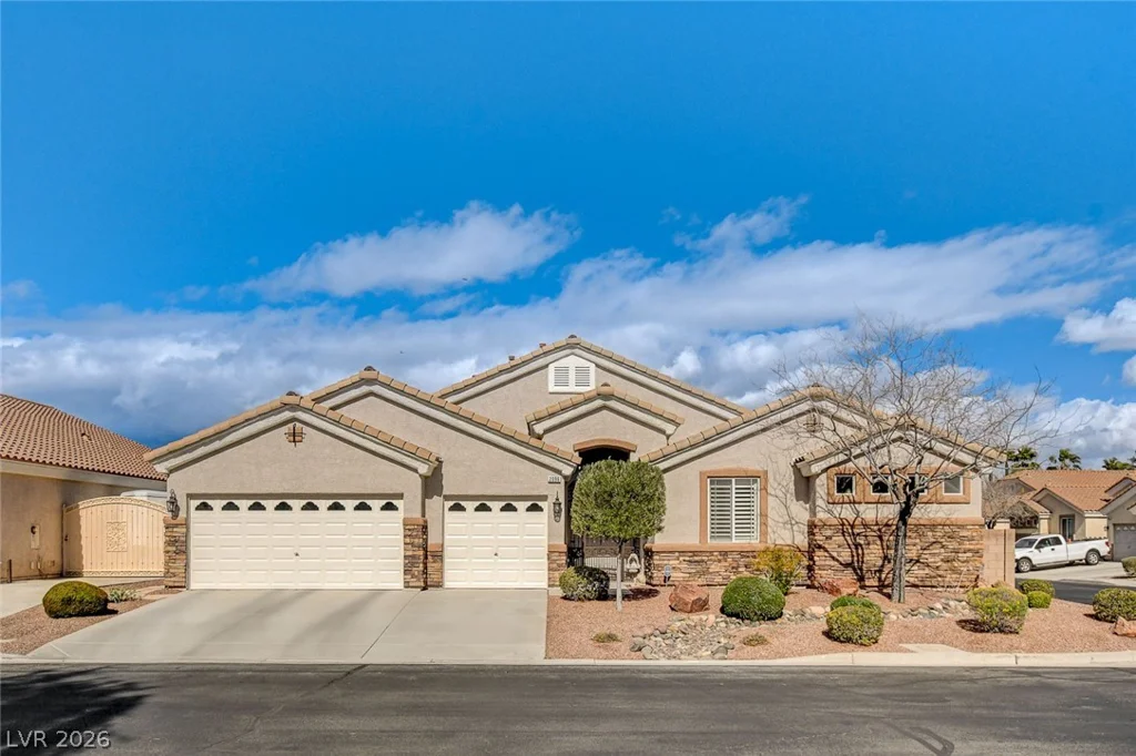 2096 Dakota Lodge, Las Vegas, NV 89123