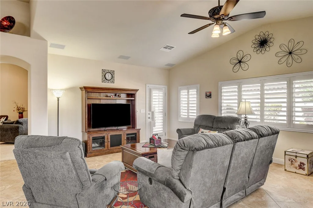 2096 Dakota Lodge, Las Vegas, NV 89123