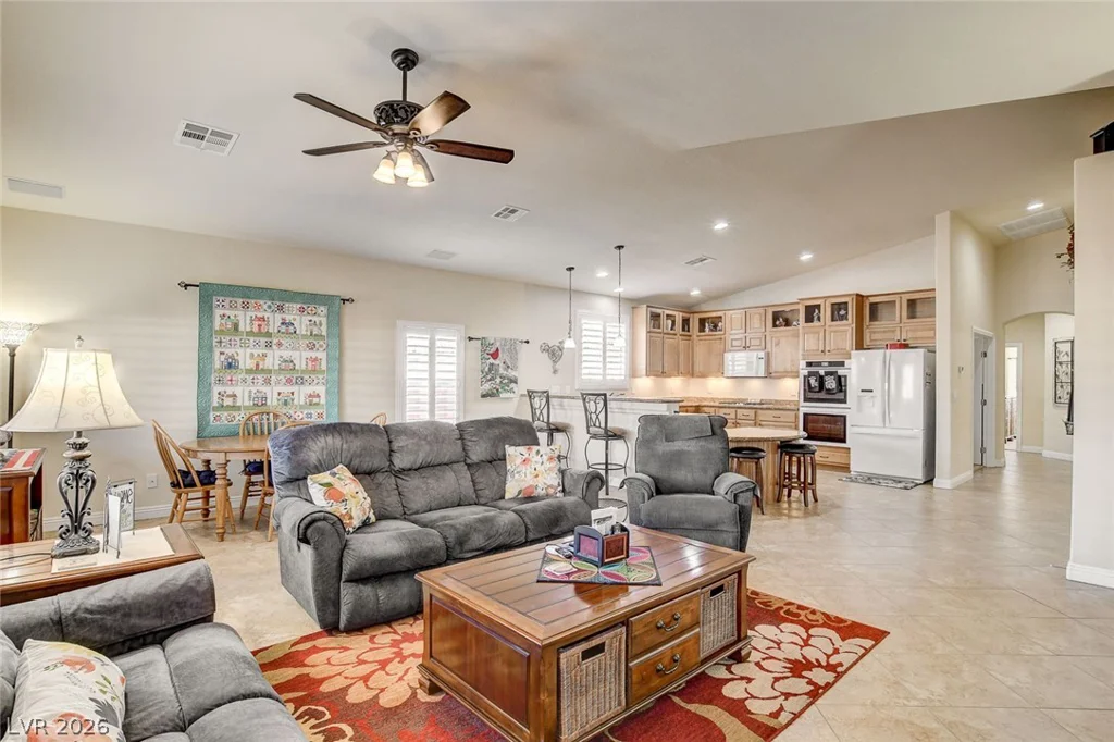 2096 Dakota Lodge, Las Vegas, NV 89123