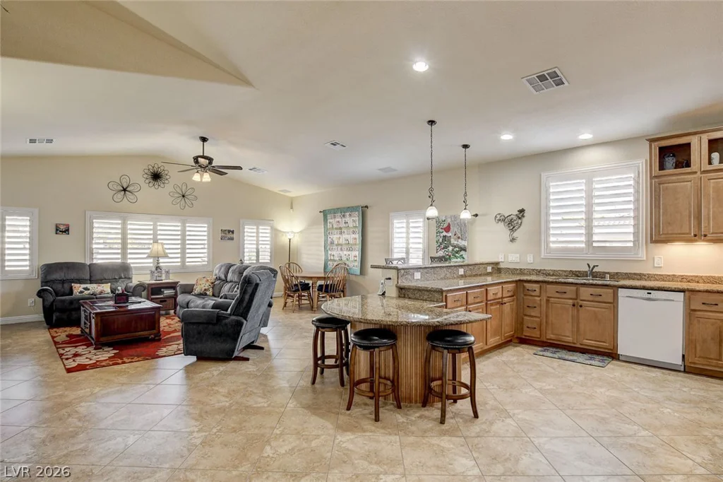 2096 Dakota Lodge, Las Vegas, NV 89123