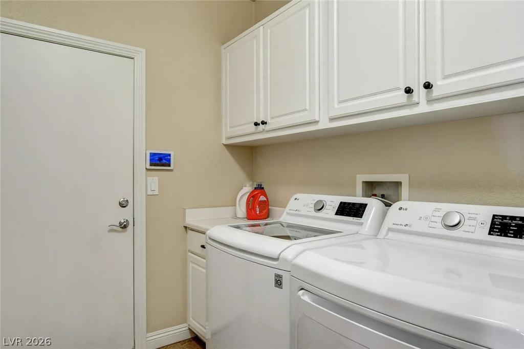 2096 Dakota Lodge, Las Vegas, NV 89123