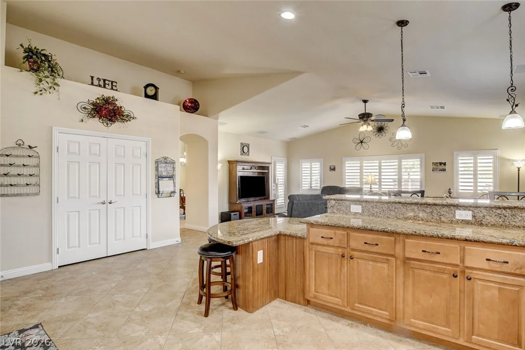 2096 Dakota Lodge, Las Vegas, NV 89123