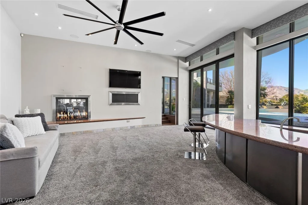 1108 Pine Island, Las Vegas, NV 89134