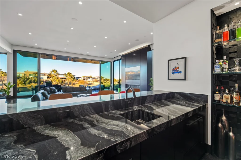 44 Hawk Ridge, Las Vegas, NV 89135