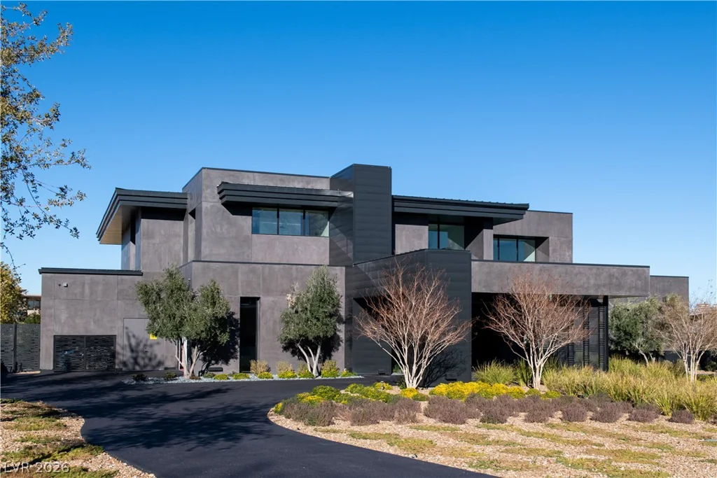 44 Hawk Ridge, Las Vegas, NV 89135