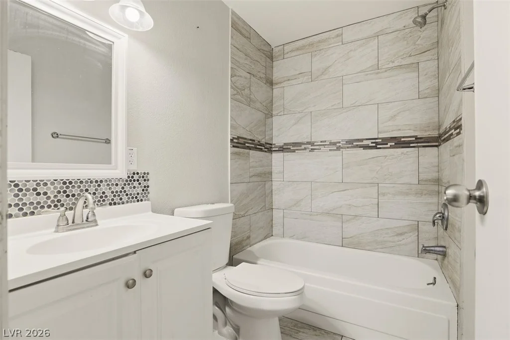 3631 Villa Knolls East, Las Vegas, NV 89120