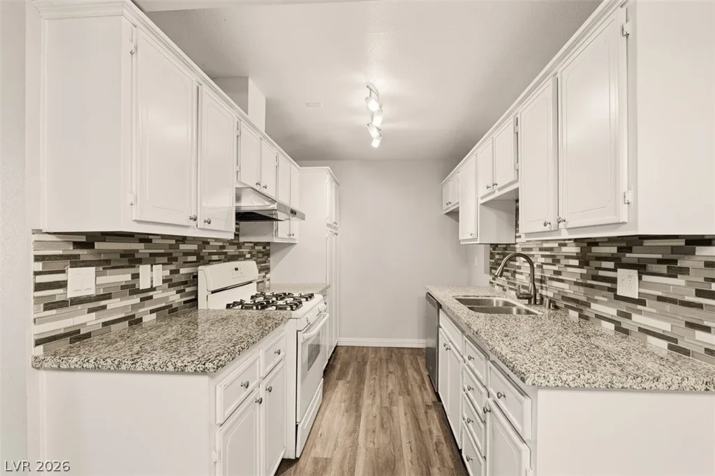 3631 Villa Knolls East, Las Vegas, NV 89120