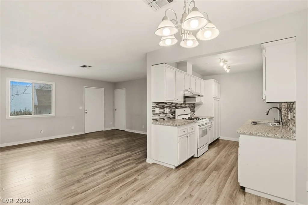 3631 Villa Knolls East, Las Vegas, NV 89120