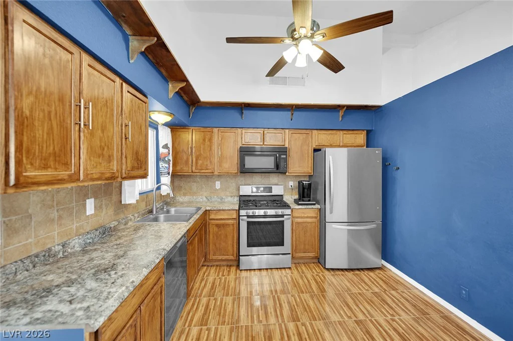 4101 Tillamook, Las Vegas, NV 89115