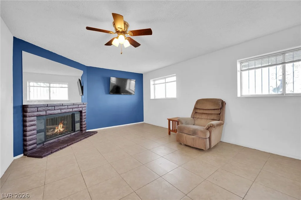 4101 Tillamook, Las Vegas, NV 89115