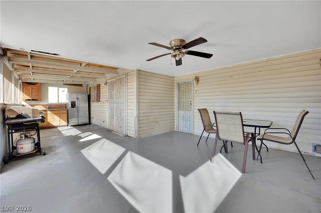 4101 Tillamook, Las Vegas, NV 89115