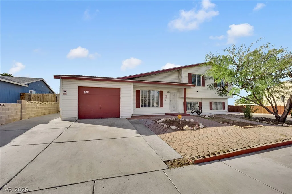 4101 Tillamook, Las Vegas, NV 89115