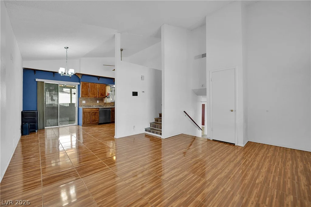 4101 Tillamook, Las Vegas, NV 89115