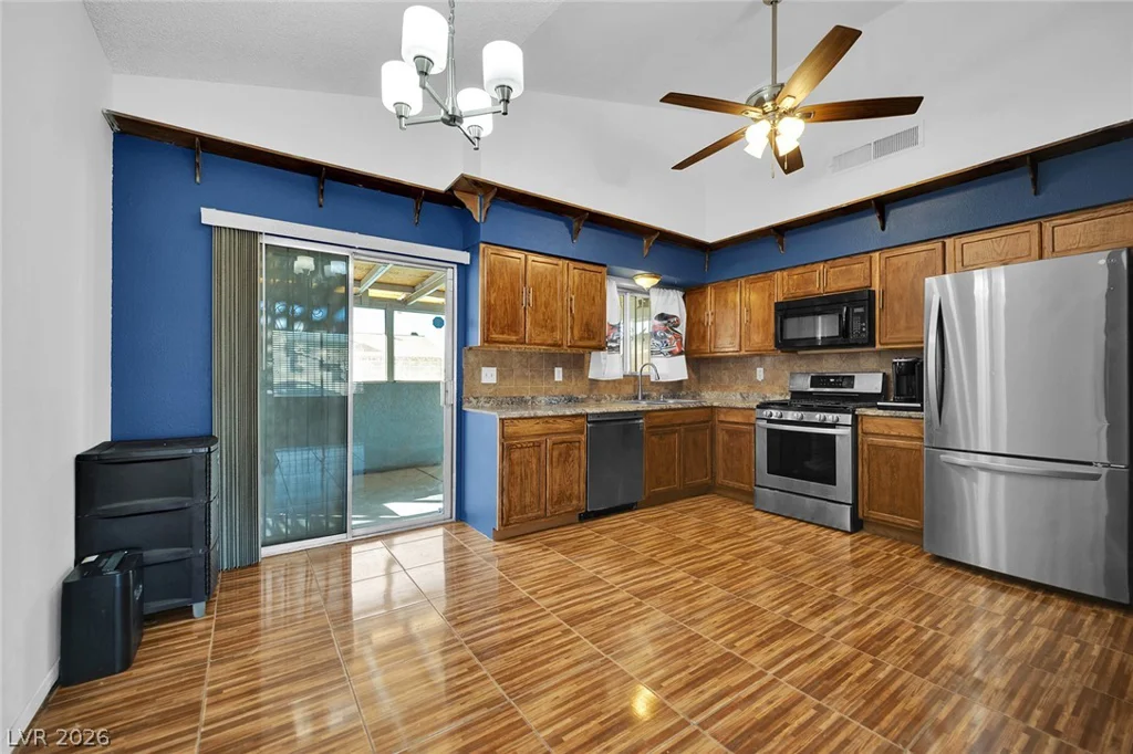 4101 Tillamook, Las Vegas, NV 89115