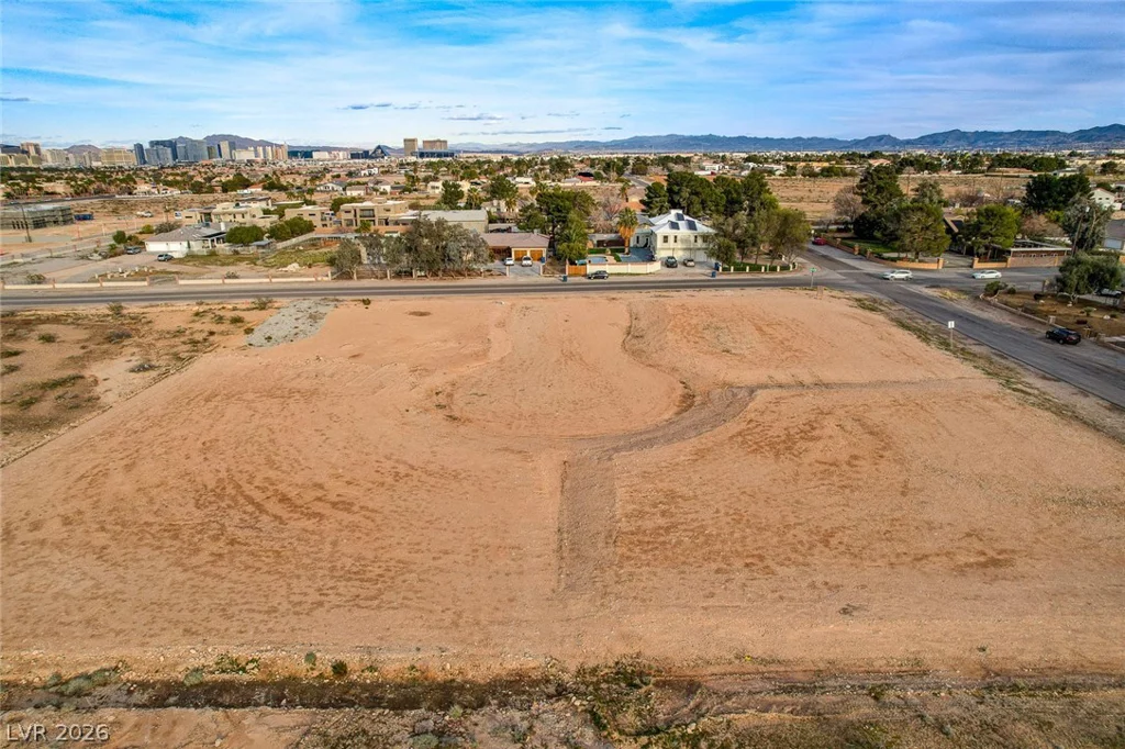 S Torrey Pines, Las Vegas, NV 89113