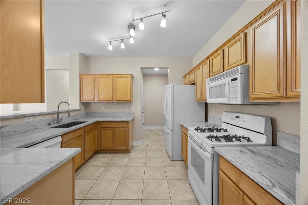 717 Peachy Canyon, Las Vegas, NV 89144