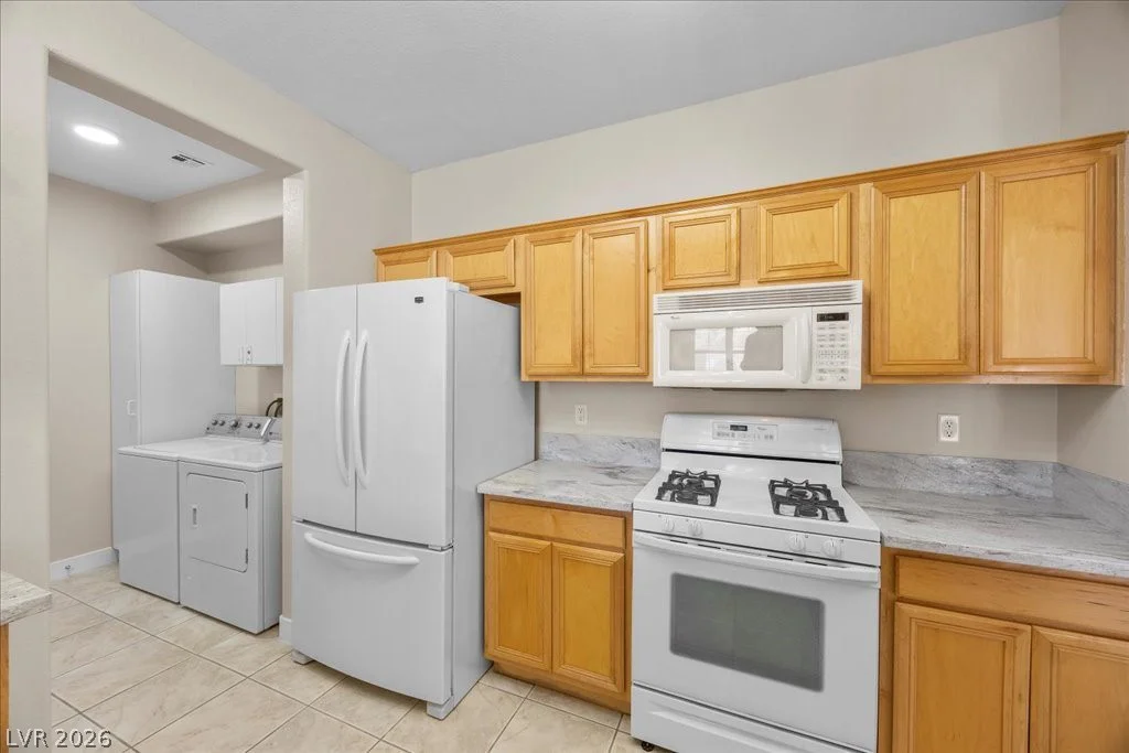 717 Peachy Canyon, Las Vegas, NV 89144