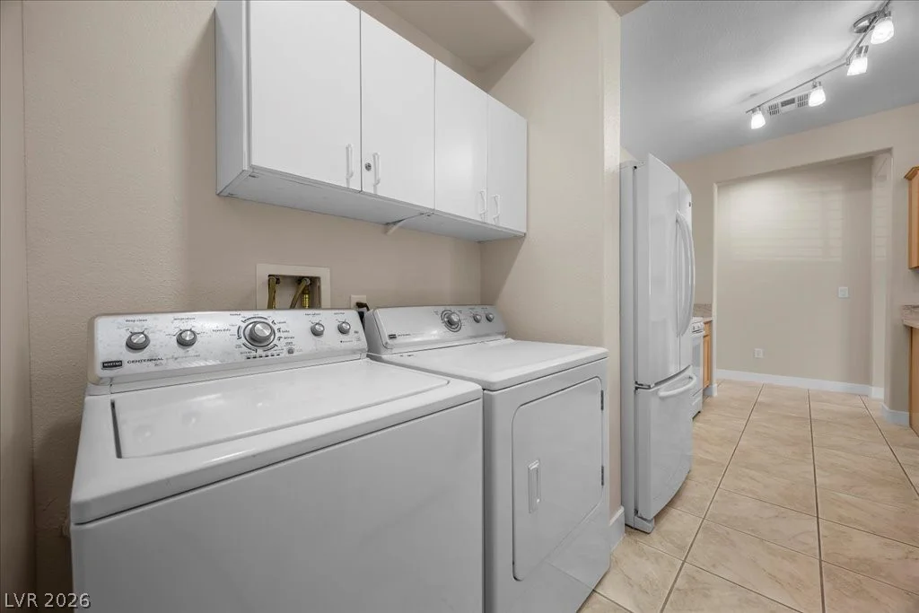 717 Peachy Canyon, Las Vegas, NV 89144