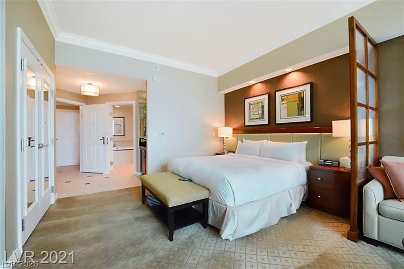 135 Harmon, Las Vegas, NV 89109