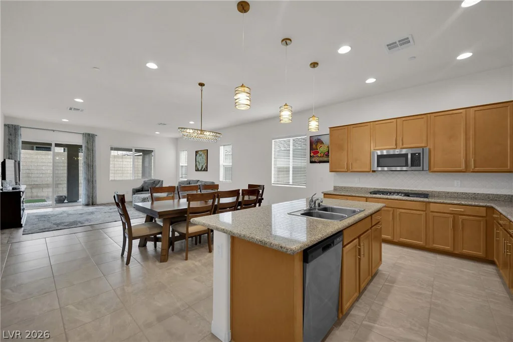 10930 Tracy Stevens, Las Vegas, NV 89166