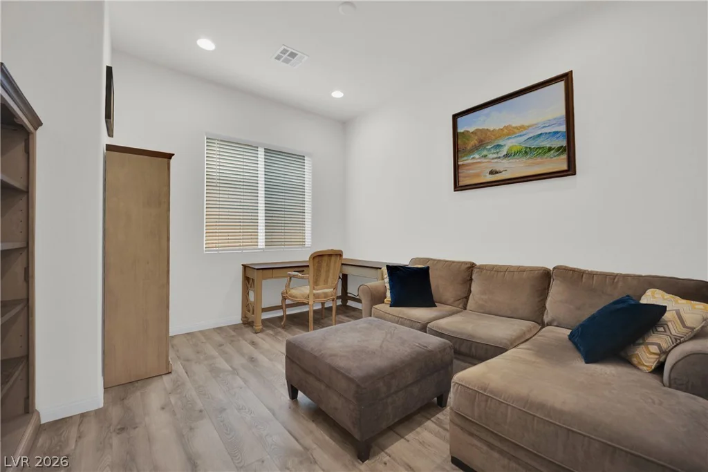 10930 Tracy Stevens, Las Vegas, NV 89166