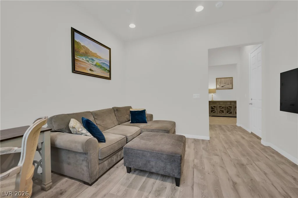 10930 Tracy Stevens, Las Vegas, NV 89166
