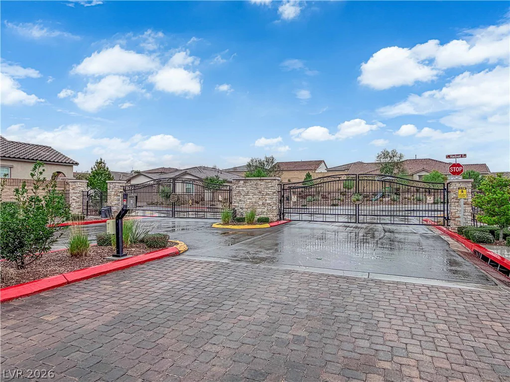 10930 Tracy Stevens, Las Vegas, NV 89166