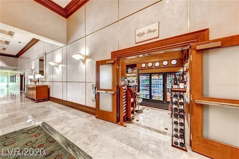 145 Harmon, Las Vegas, NV 89109