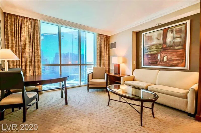 145 Harmon, Las Vegas, NV 89109