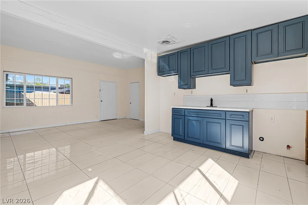 2204 15th, Las Vegas, NV 89104