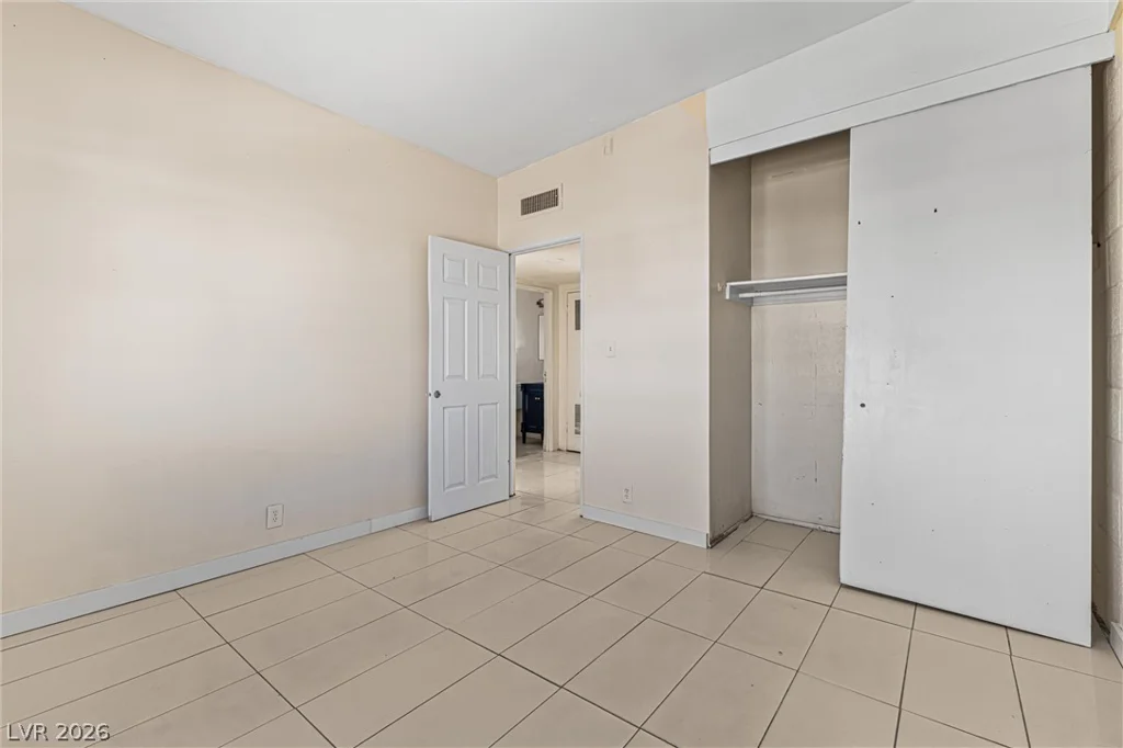 2204 15th, Las Vegas, NV 89104