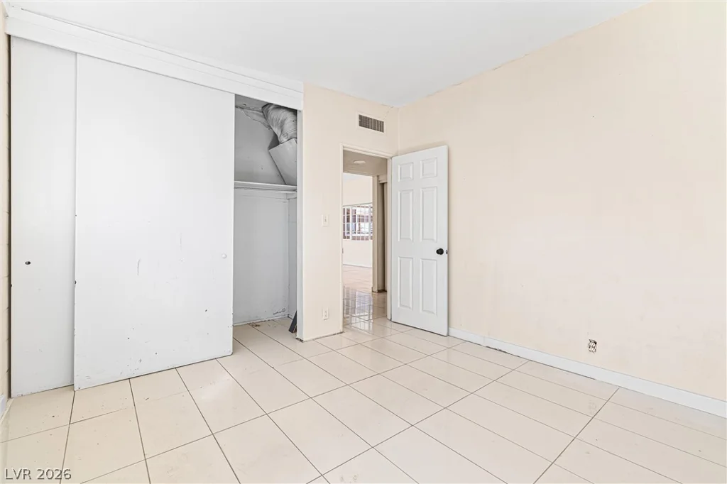 2204 15th, Las Vegas, NV 89104
