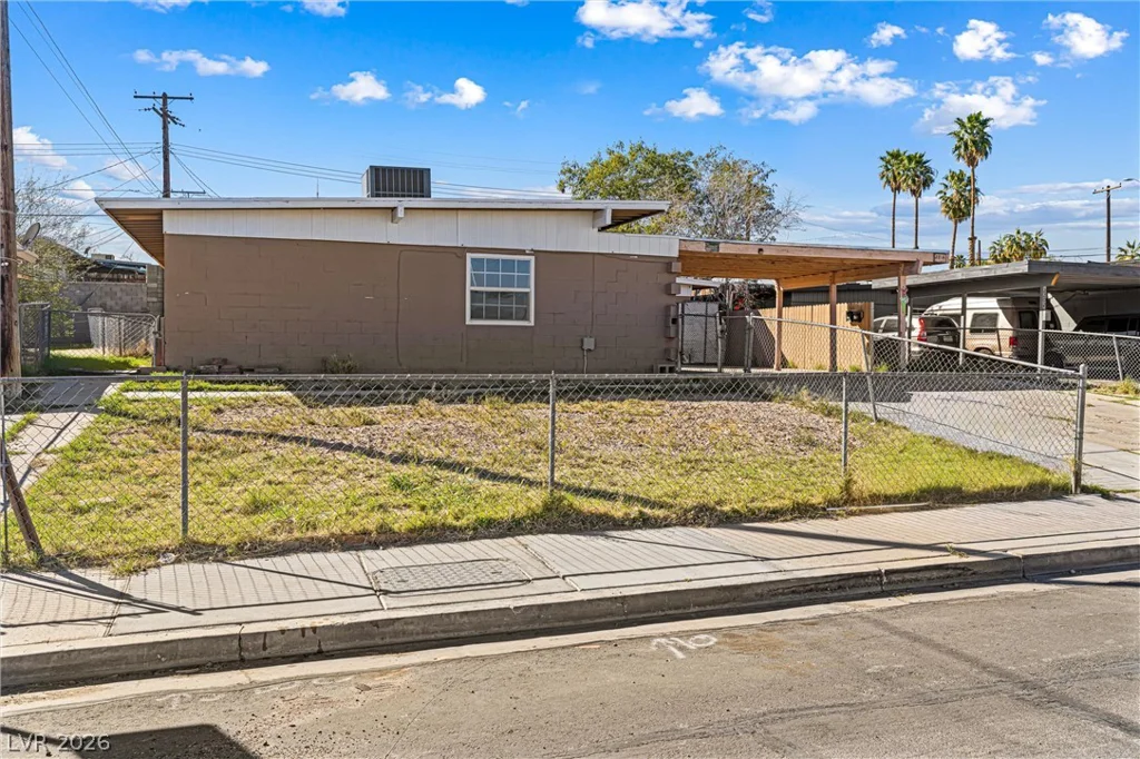 2204 15th, Las Vegas, NV 89104