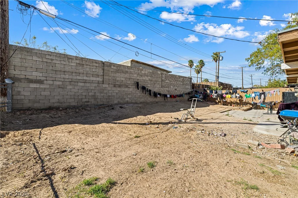 2204 15th, Las Vegas, NV 89104