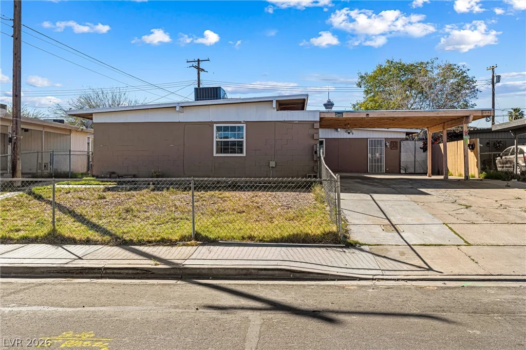 2204 15th, Las Vegas, NV 89104