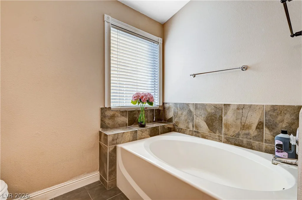 6508 Moon Roses, Las Vegas, NV 89108