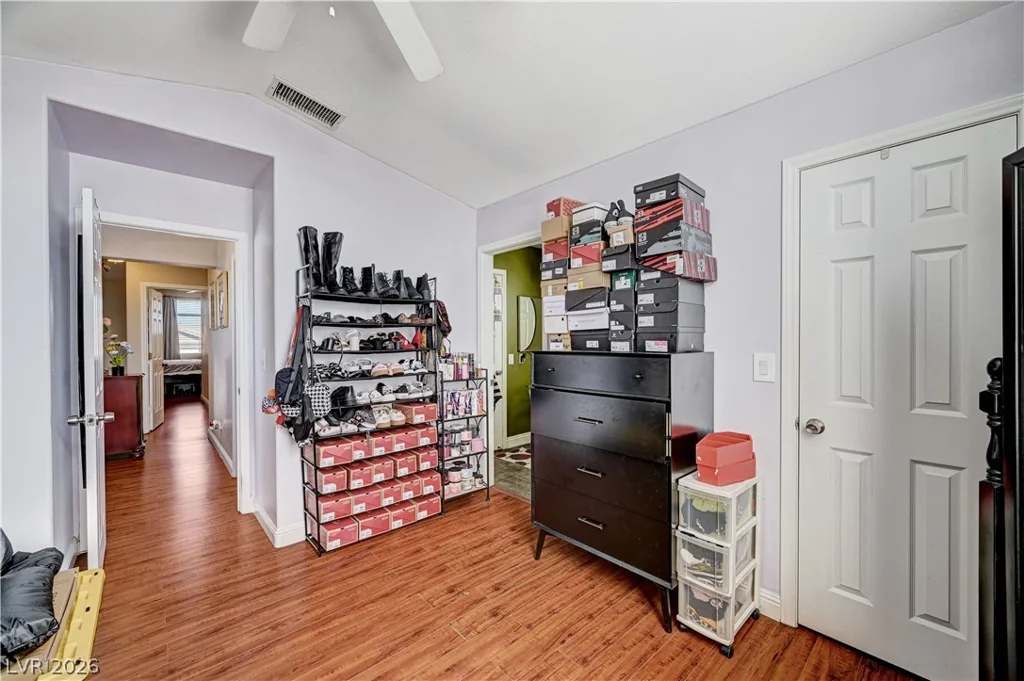 6508 Moon Roses, Las Vegas, NV 89108