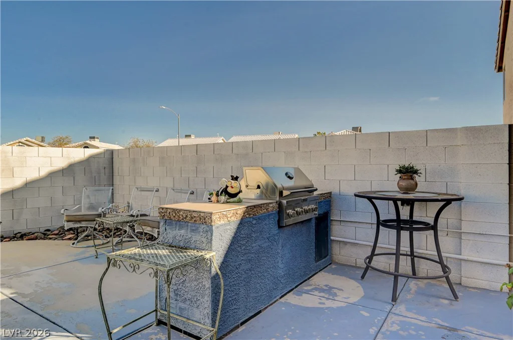 6508 Moon Roses, Las Vegas, NV 89108