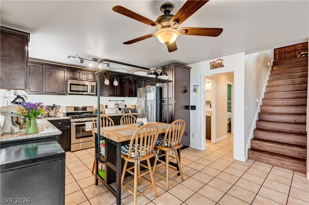 6508 Moon Roses, Las Vegas, NV 89108