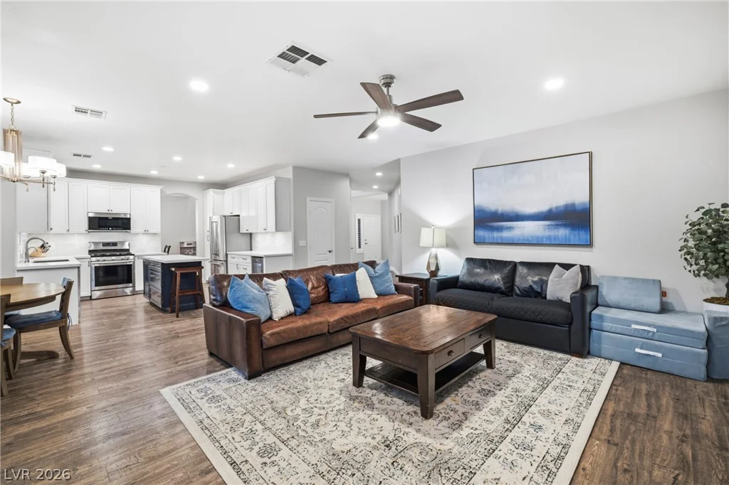 7530 Trickling Wash, Las Vegas, NV 89131