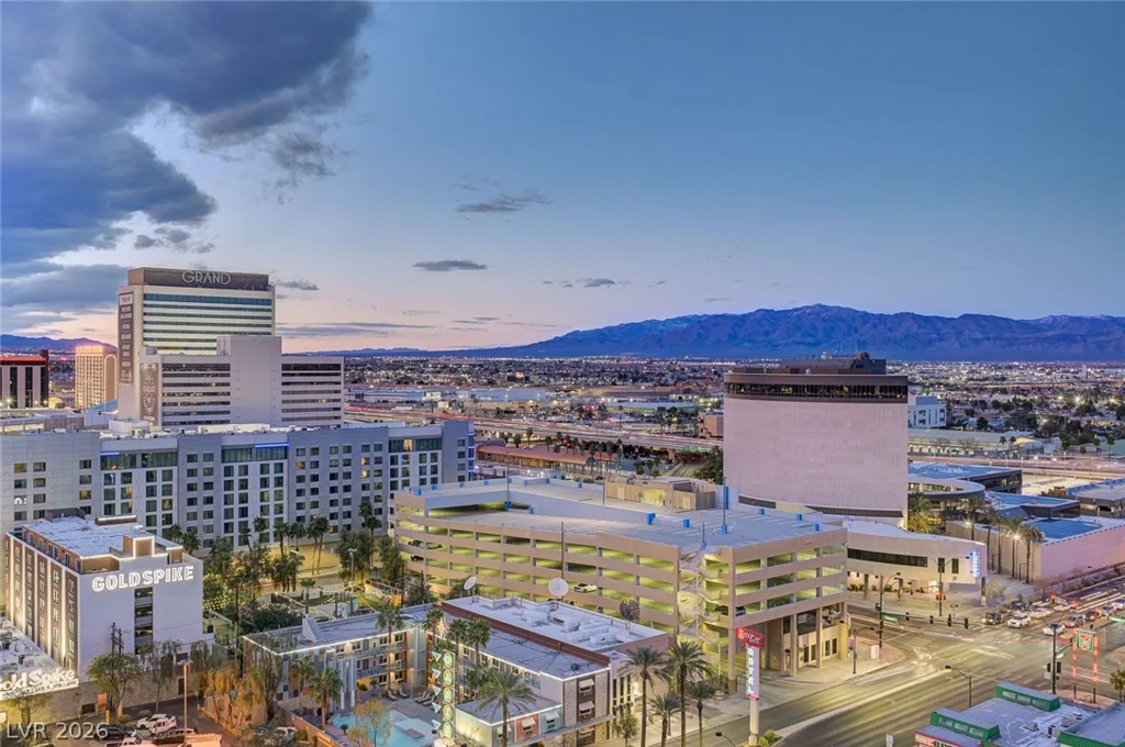 150 Las Vegas, Las Vegas, NV 89101