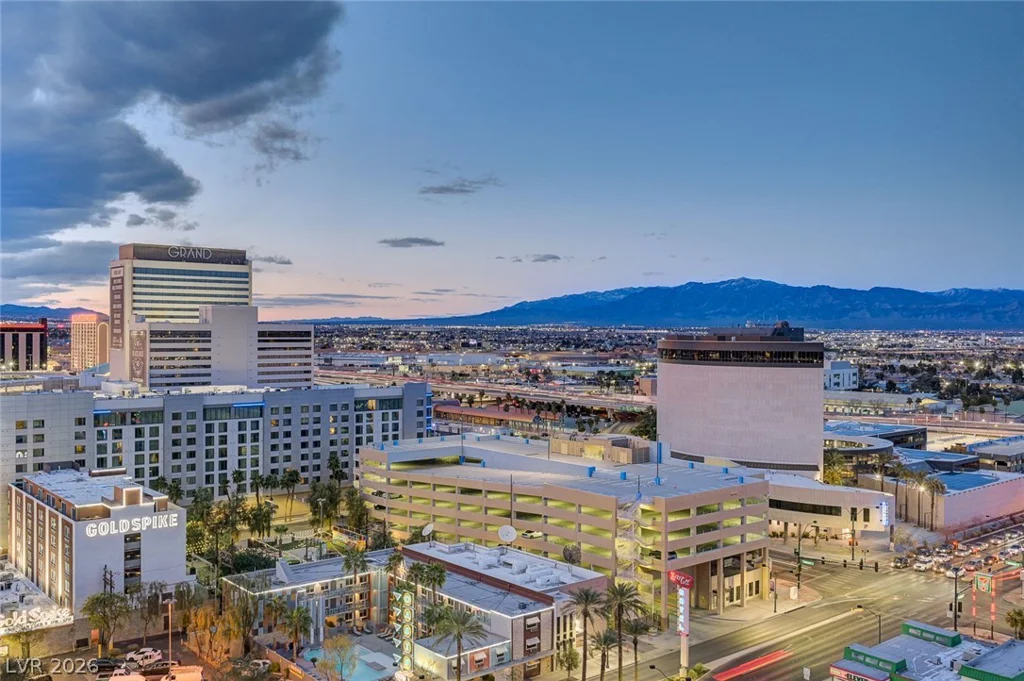 150 Las Vegas, Las Vegas, NV 89101