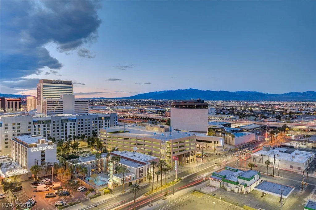 150 Las Vegas, Las Vegas, NV 89101