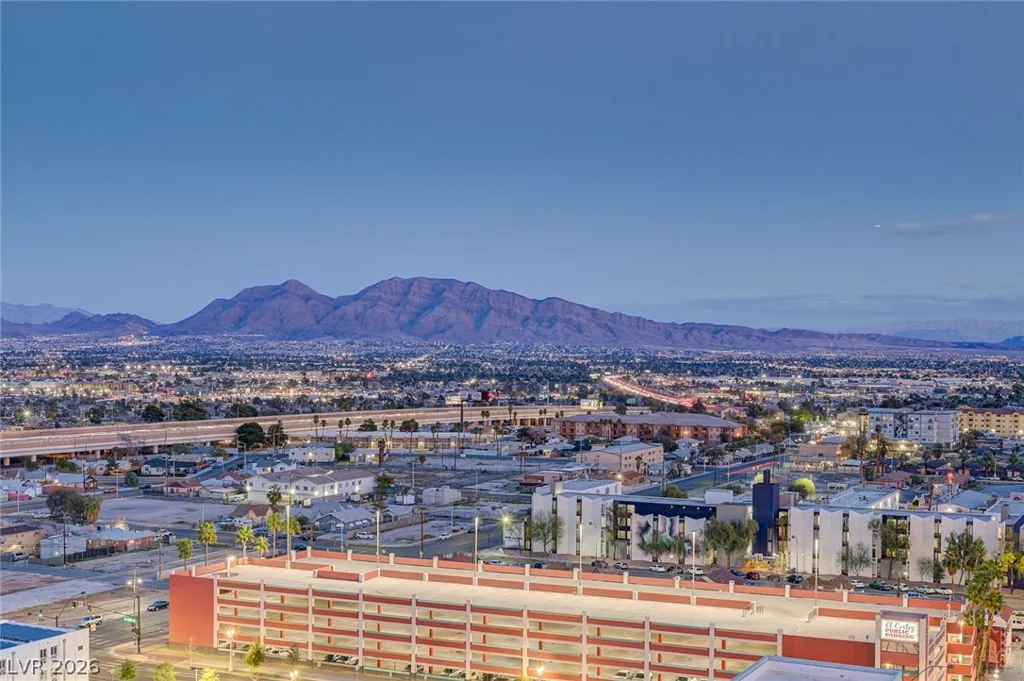 150 Las Vegas, Las Vegas, NV 89101