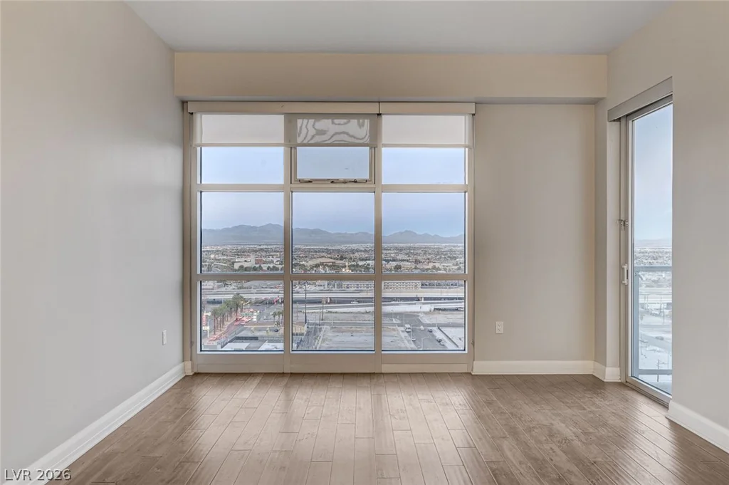 150 Las Vegas, Las Vegas, NV 89101